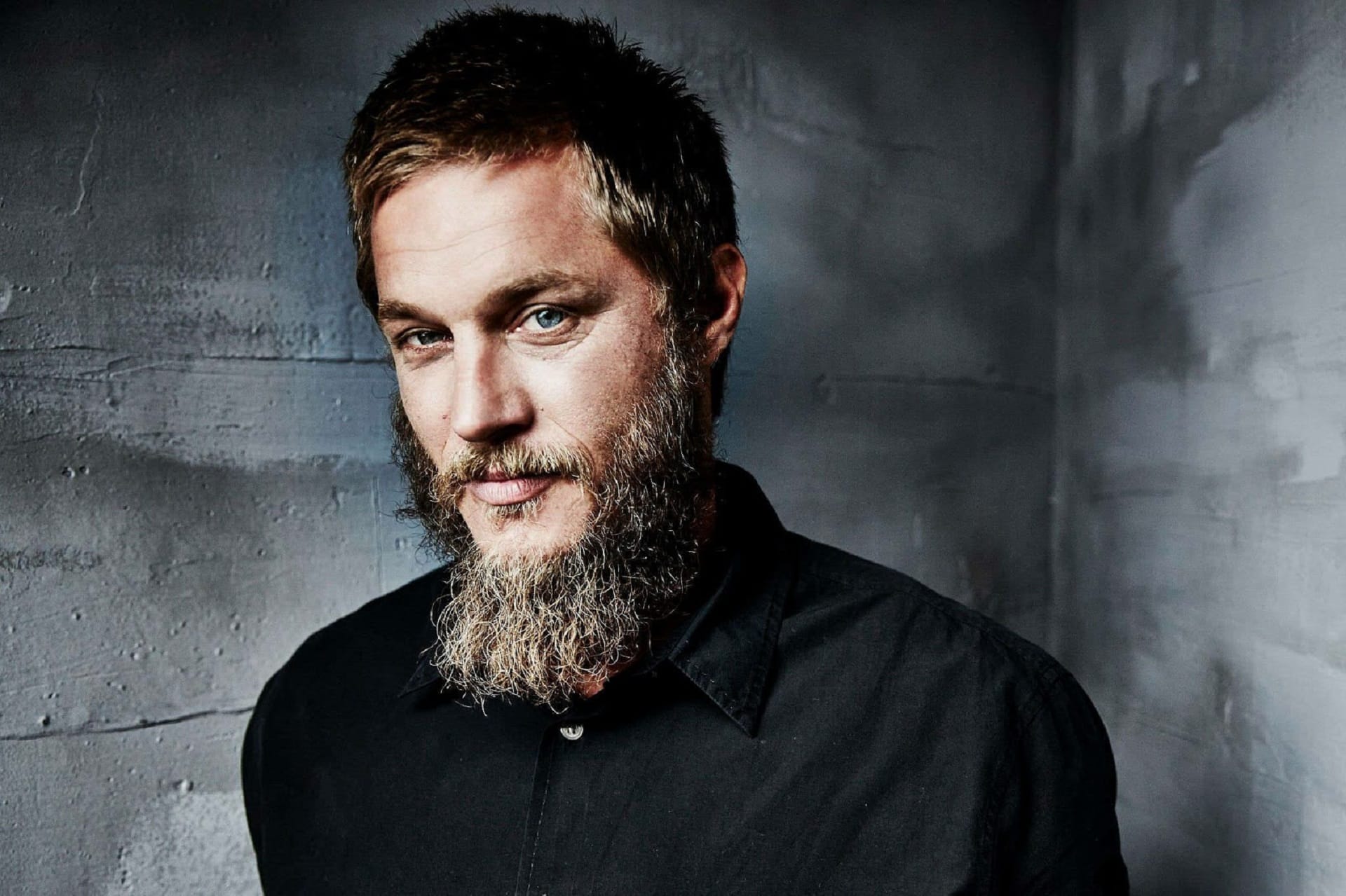 Travis Fimmel sarà il protagonista di Raised By Wolves