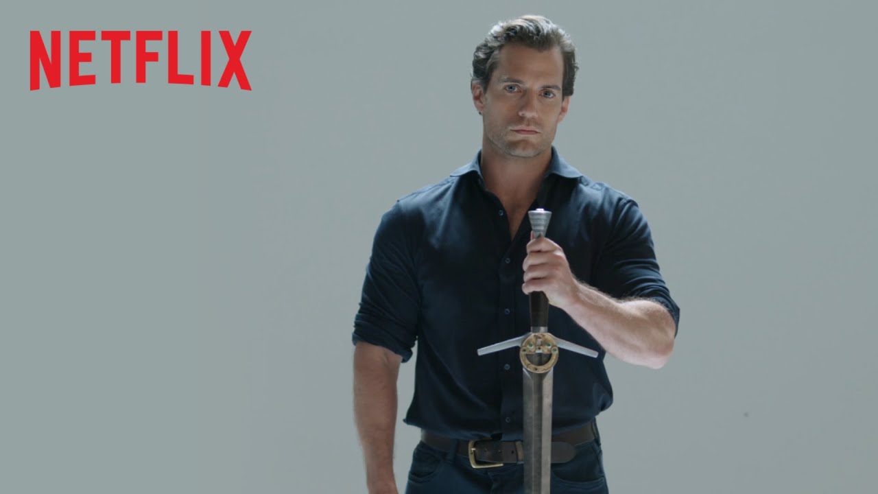 The Witcher - Henry Cavill spiega l'origine e la realizzazione delle spade