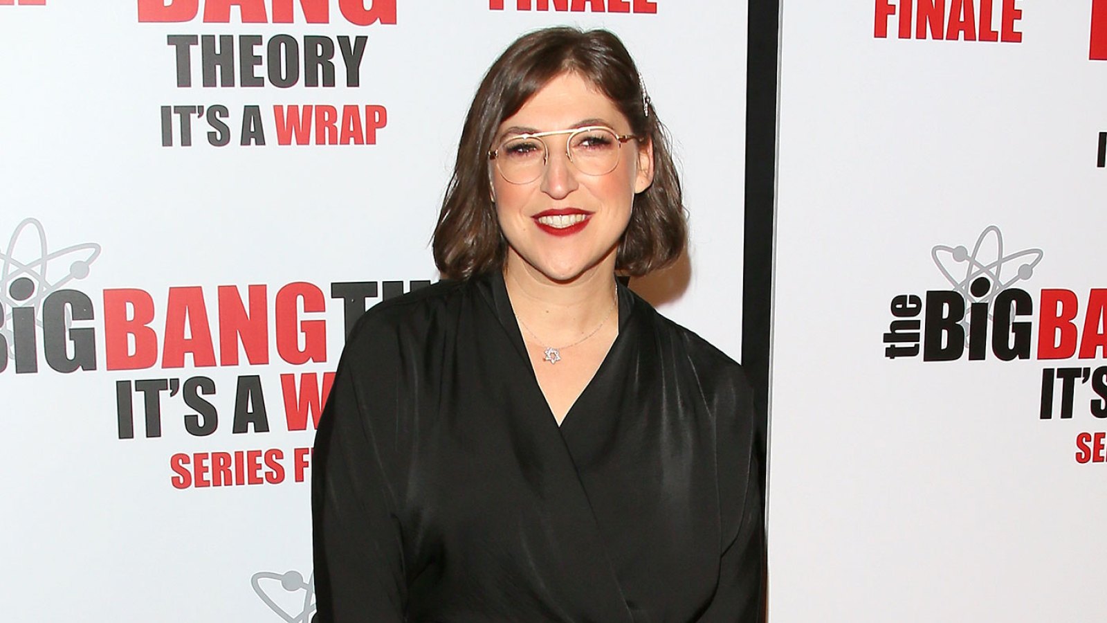 DC Comics - Mayim Bialik realizzerà un fumetto per bambini sulla scienza