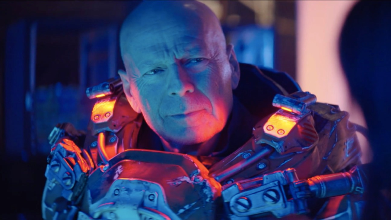 Cosmic Sin - Prima foto ufficiale del film con Bruce Willis