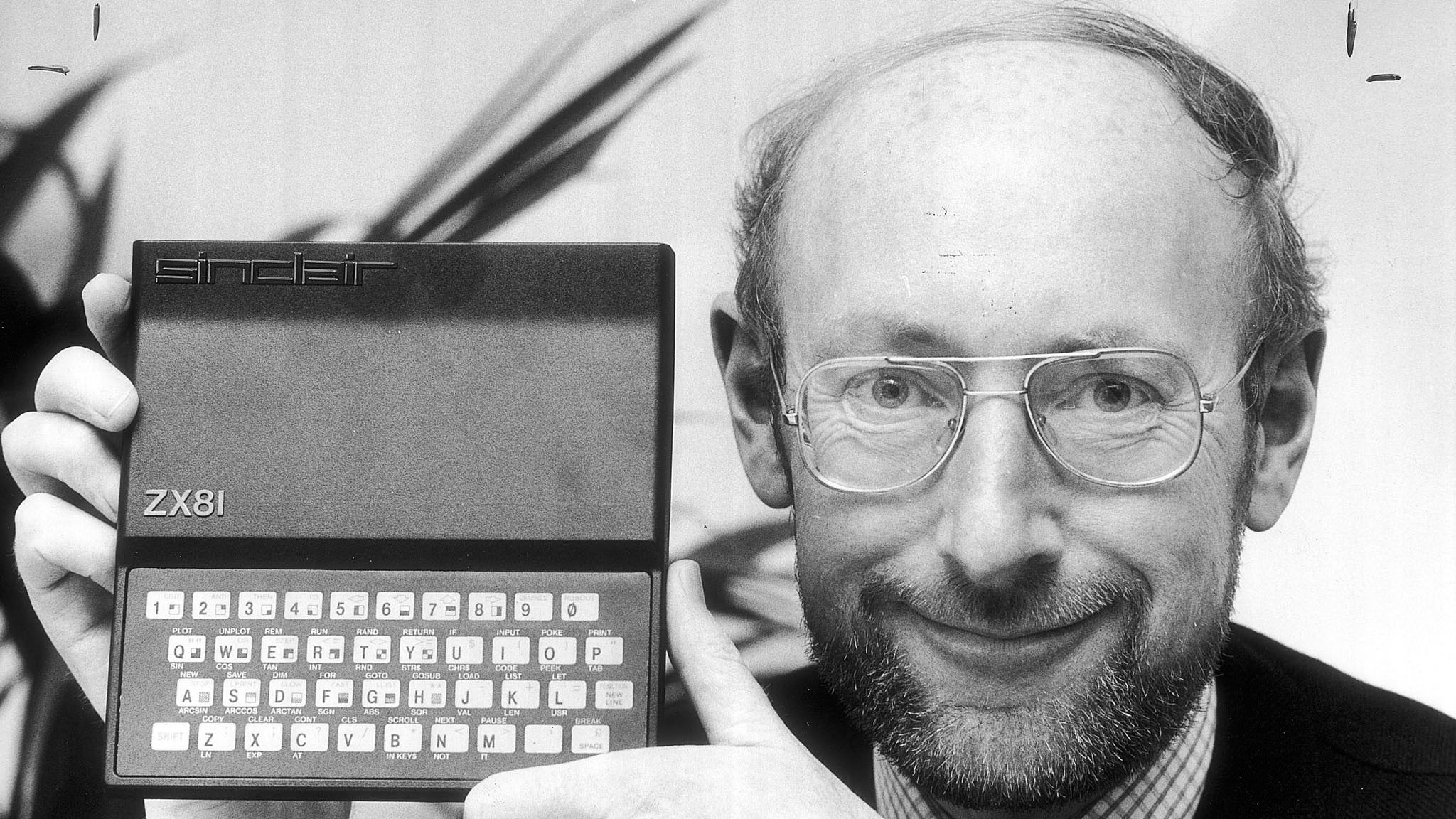 Addio a Clive Sinclair, progettò il computer ZX Spectrum