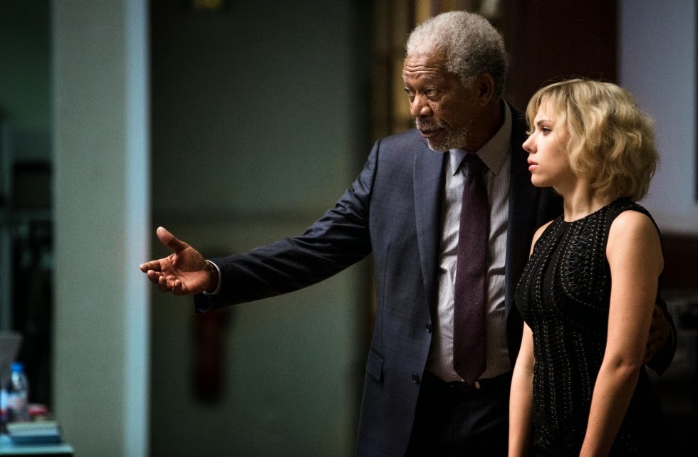 Morgan Freeman in trattative per la serie spin-off di Lucy