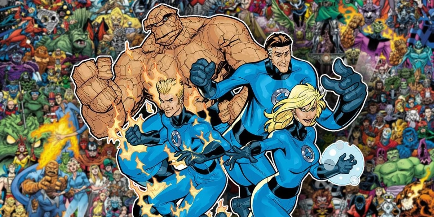 iban-coello-fantastic-four-700-variant-wrap-around-cover-with-terry-dodson-ff-in-foreground.jpg