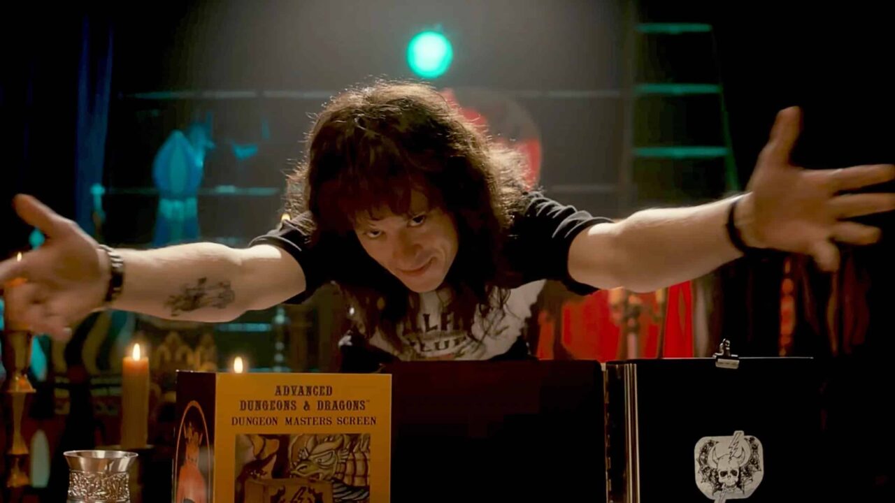 Joseph-Quinn-Stranger-Things-Eddie-Munson-e1658854182134.jpg