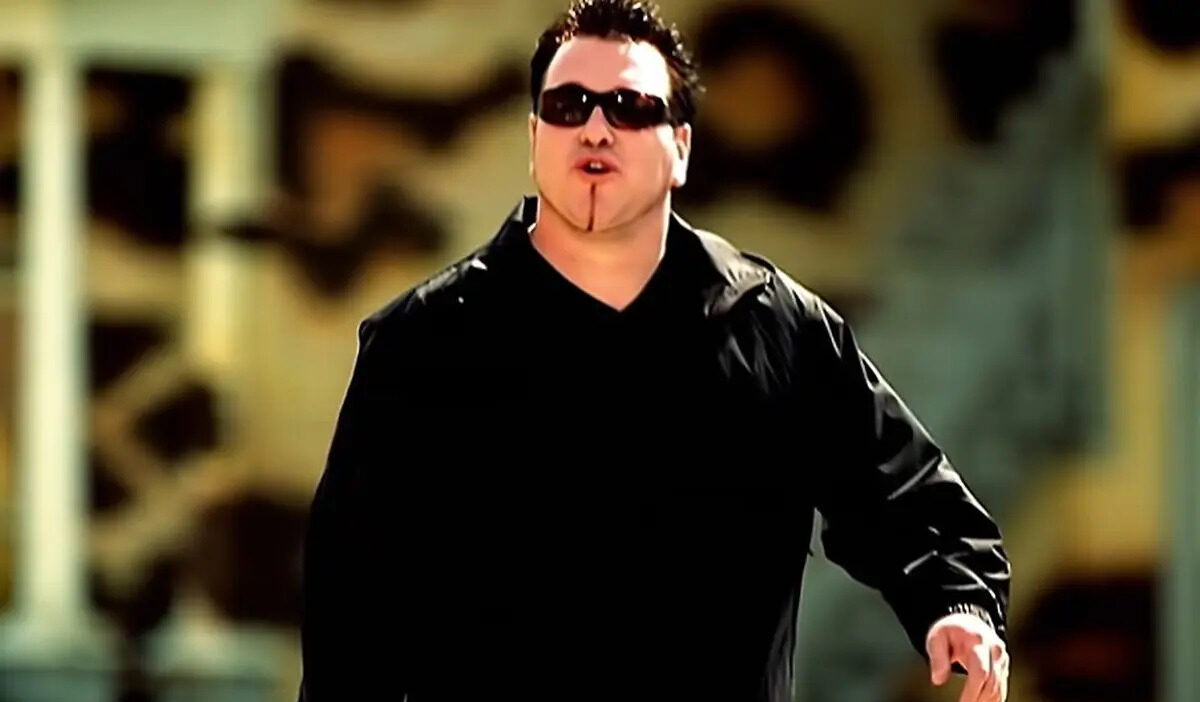 Steve Harwell, attore e cantate degli Smash Mouth, è morto