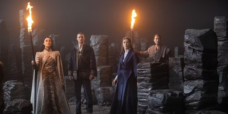 lanfear-rand-moiraine-and-lan-in-the-ways-in-the-wheel-of-time-cropped.jpg