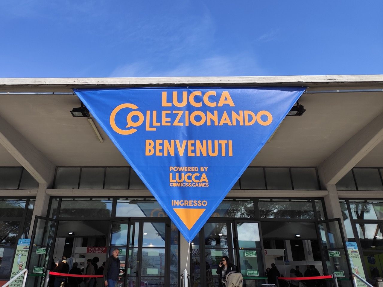 lucca collezionando apertura